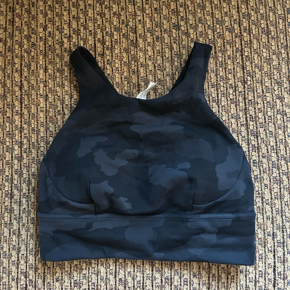 Lululemon Wunder train top